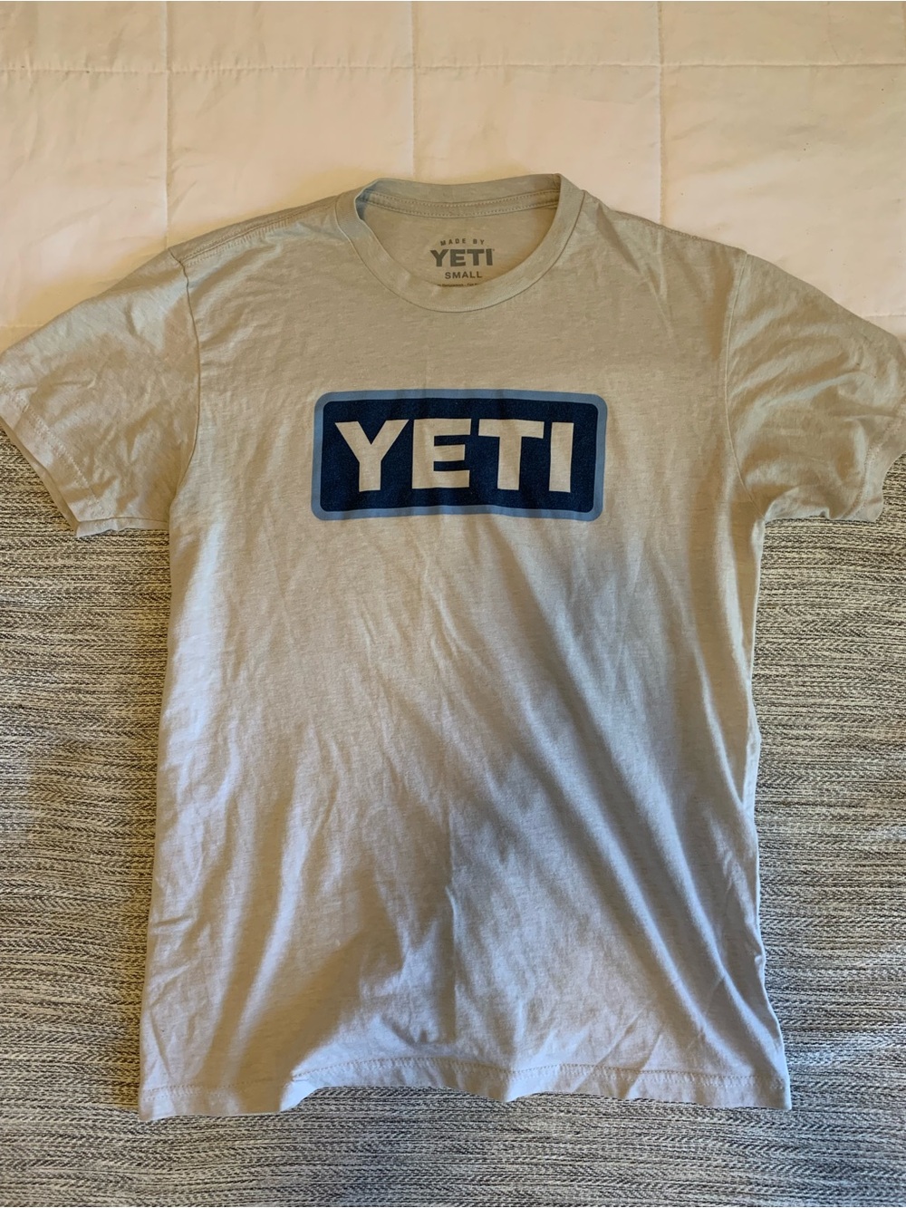 Yeti Men's Light Gray Tee with Navy Logo